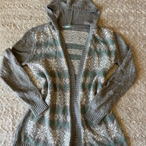 Maurices grey & green snowflake cardigan